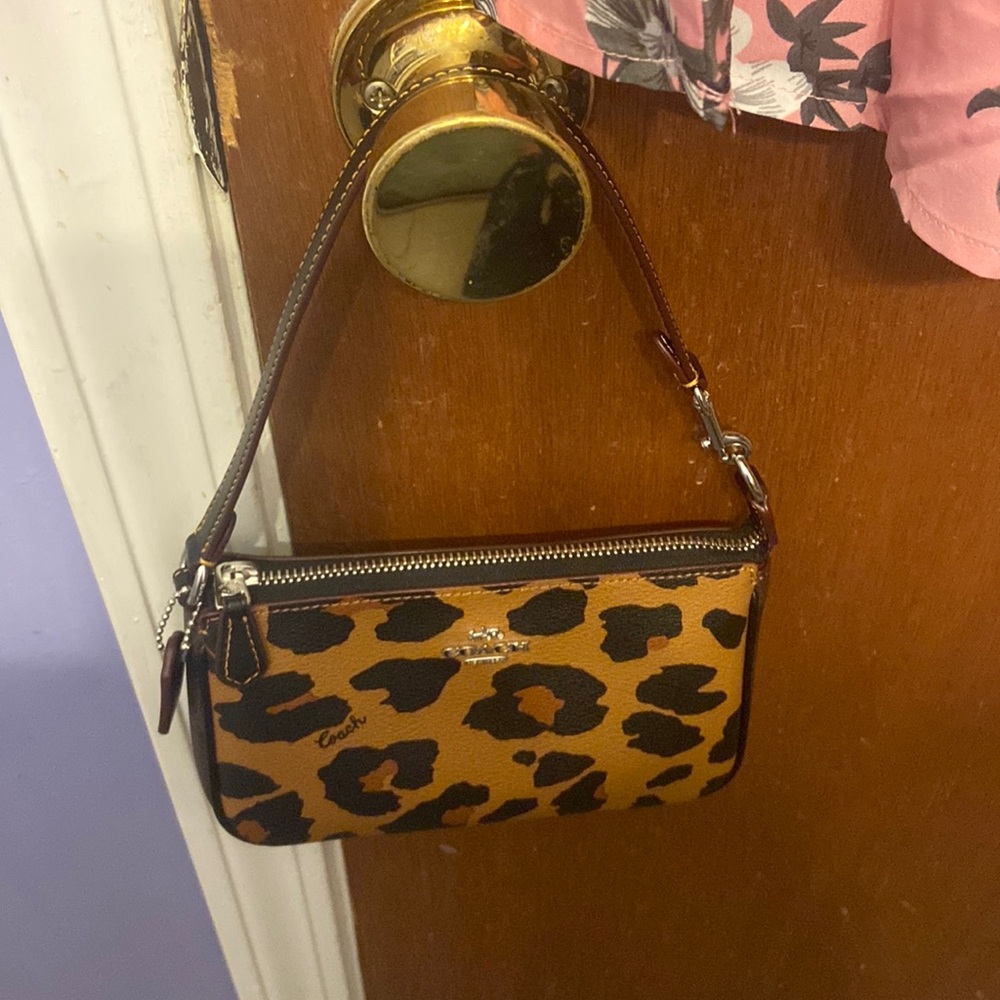 New with out tags coach small wristlet purse